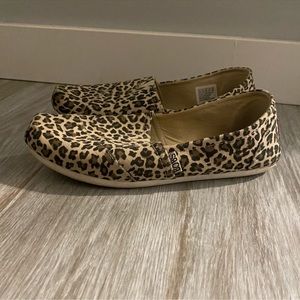 Bobs cheetah print shoes